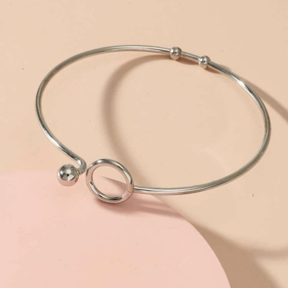 Round Minimalist Bangle Bracelet - Picture 2 of 4
